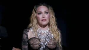 Madonna durante show exibido com atraso pela Globo