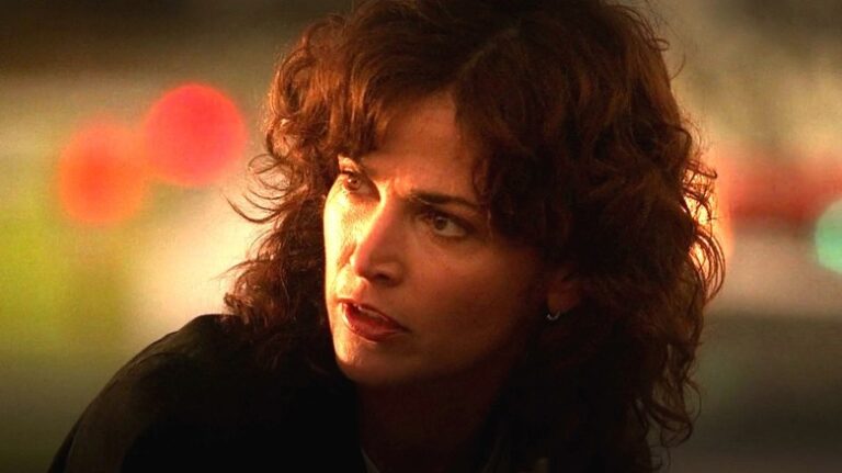 Foto de Kim Delaney em CSI: Miami