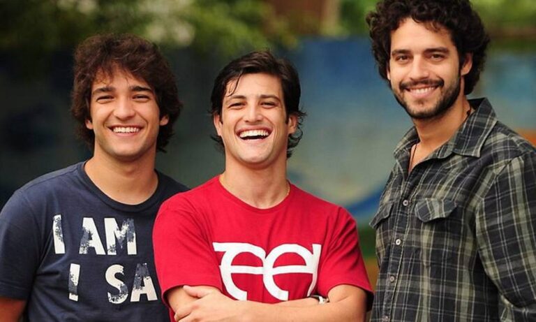 Foto de jovens atores da Globo