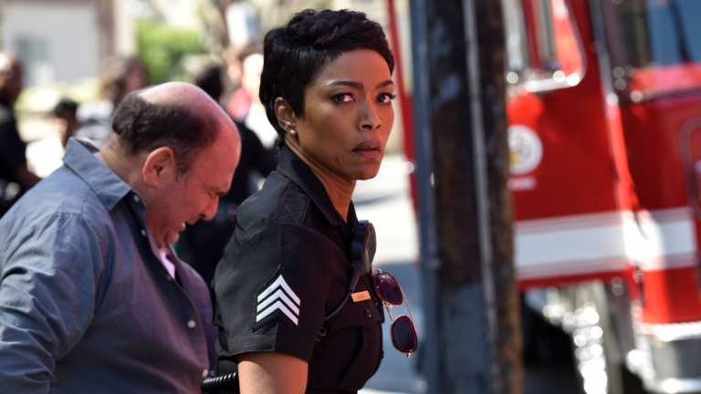 Imagem de Angela Bassett, protagonista de 9-1-1