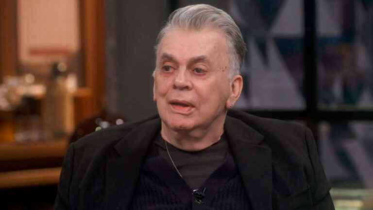 Walcyr Carrasco durante participação no programa Conversa com Bial da Globo