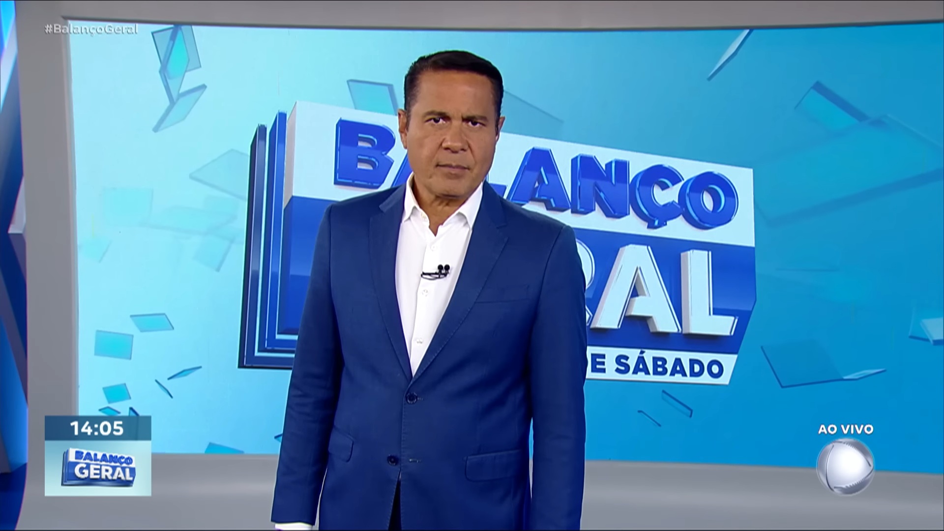 Foto do apresentador Willian Leite no estúdio do Balanço Geral