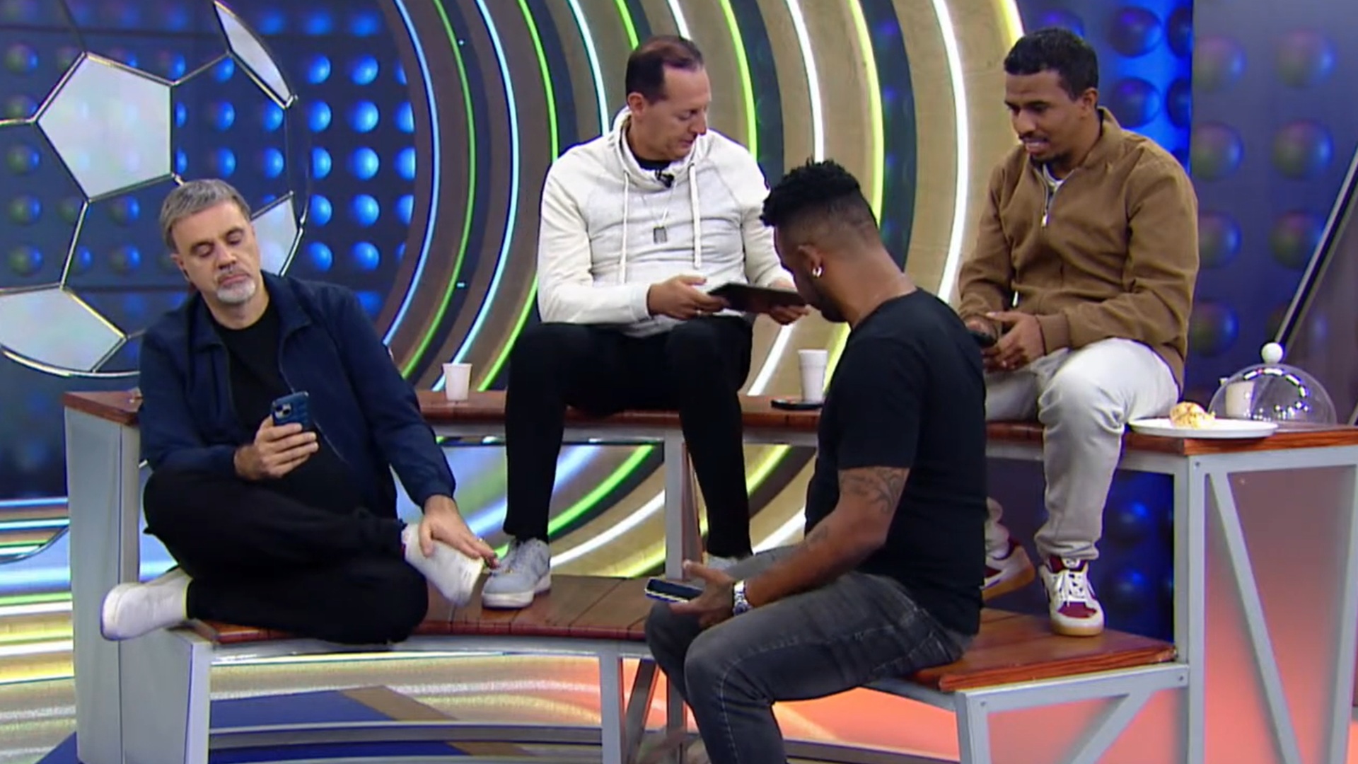 Foto do elenco do programa Arena SBT