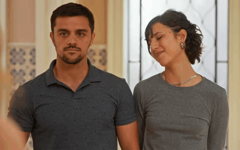 Nina provoca Danilo e consegue o seu beijo tão desejado em Dona de Mim