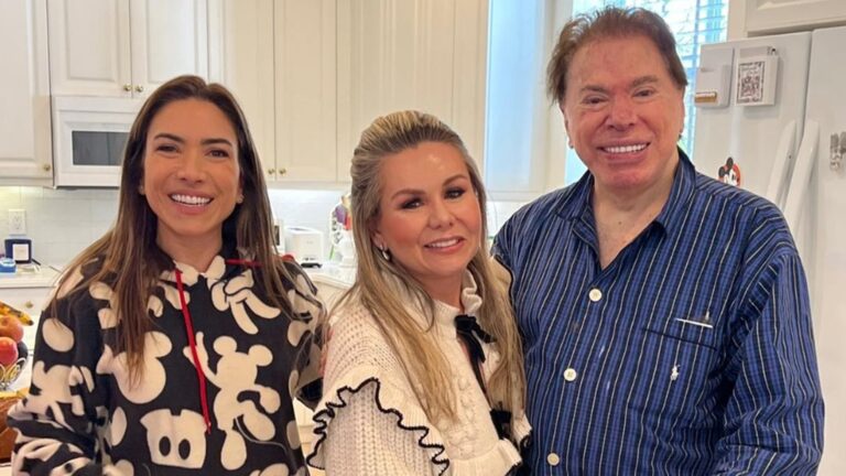 Foto de Patricia Abravanel, Juju Di Casa e Silvio Santos