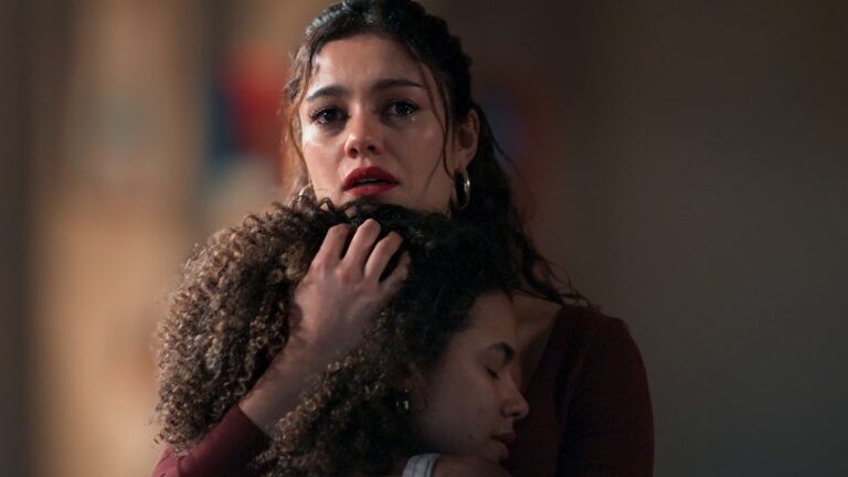 Foto do congelamento do segundo capítulo da novela Três Graças, da TV Globo