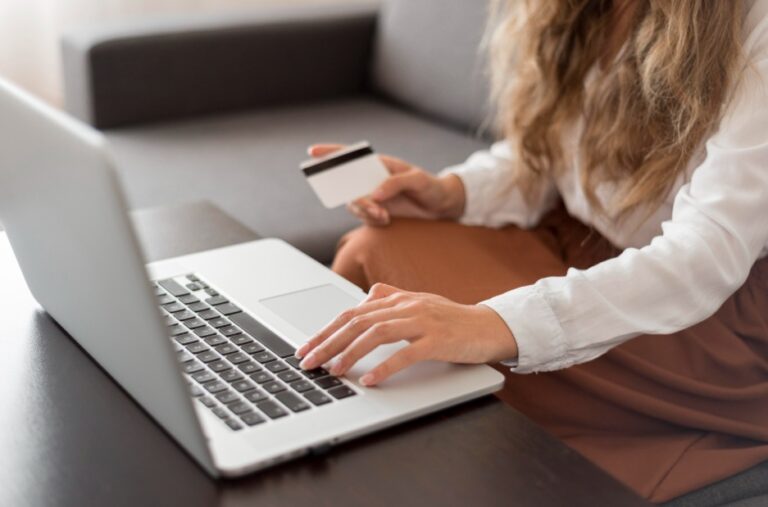 Foto de artigo sobre a Black Friday