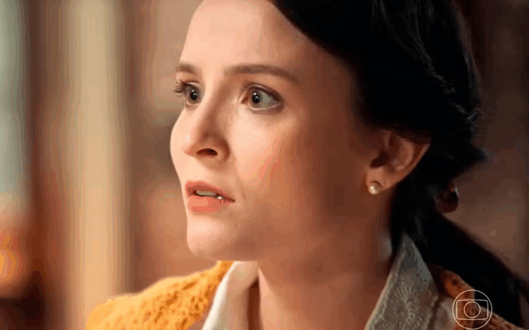 Estela toma um susto ao ouvir o diagnóstico de Anabela em Êta Mundo Melhor!