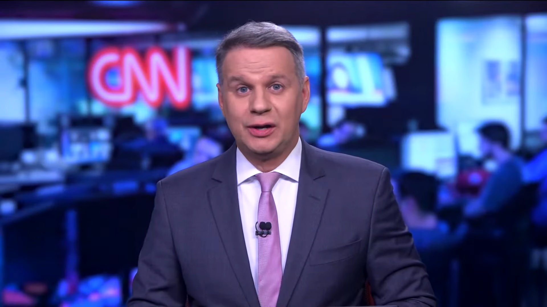 SBT desfalca CNN Brasil e acerta contratação do apresentador Leandro  Magalhães