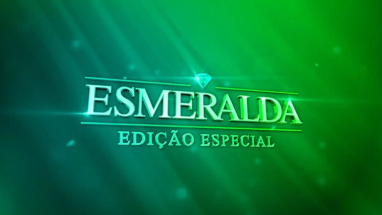 Logotipo da novela Esmeralda - Edição Especial com o título em letras prateadas sobre um fundo verde escuro brilhante