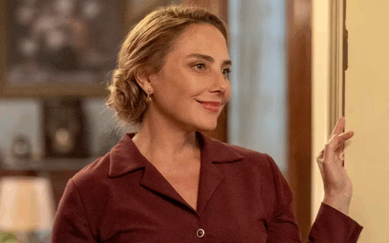 Zulma é atropelada por Sandra e vai parar no hospital em Êta Mundo Melhor!