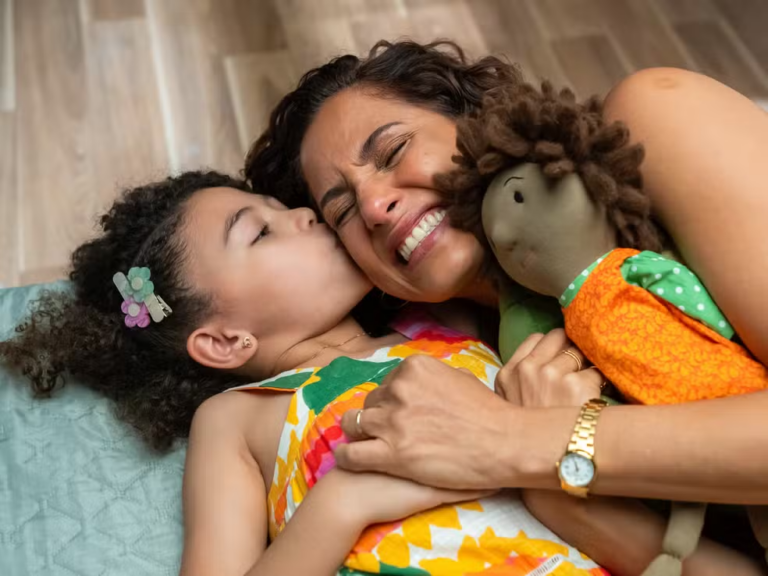 Ellen vai ao encontro de Sofia para dizer que está viva em Dona de Mim