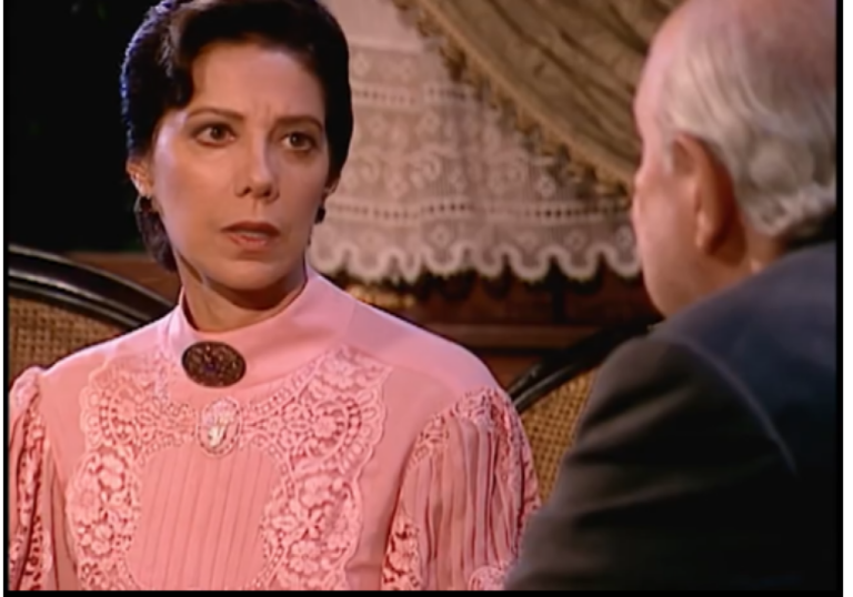 Janete inventa uma história para se livrar do processo em Terra Nostra