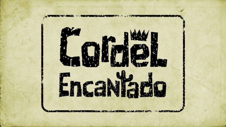Logotipo da novela Cordel Encantado com letras rústicas pretas em fundo amarelo envelhecido