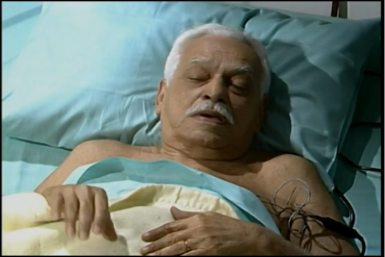 Betinho passa mal e é internado no hospital em Rainha da Sucata