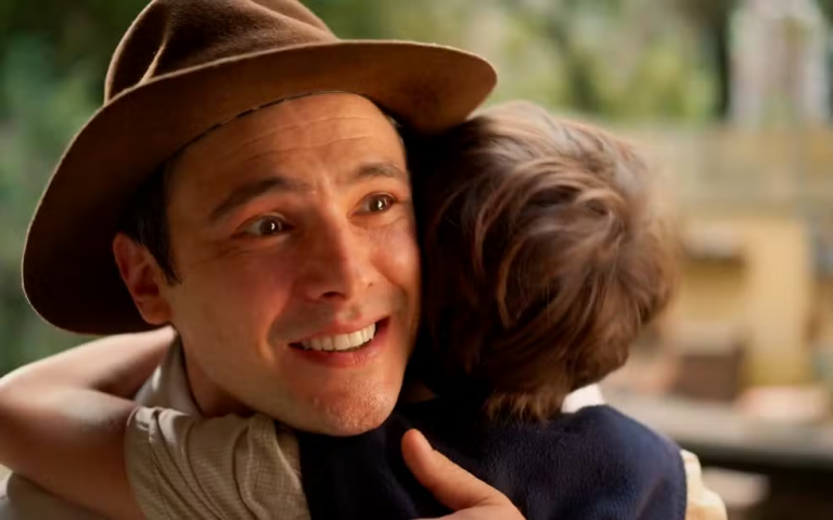 Candinho tenta salvar Samir de Zulma em Êta Mundo Melhor!