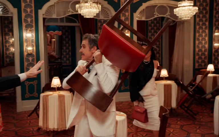 Ernesto invade o Dancing no dia do Ano Novo em Êta Mundo Melhor!