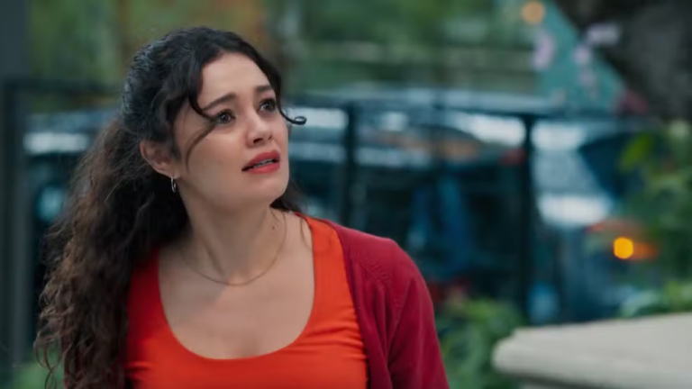 Gerluce fica desesperada ao flagrar Joélly beijando Raul em Três Graças