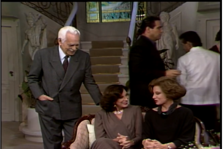 Laurinha prepara uma festa para tentar achar um marido rico para Adriana em Rainha da Sucata