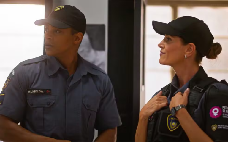 Marlon se rende aos encantos de Lopes e confessa o seu interesse em Dona de Mim