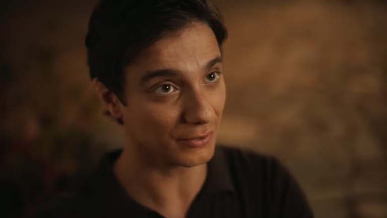 Túlio pede Estela em casamento em Êta Mundo Melhor!