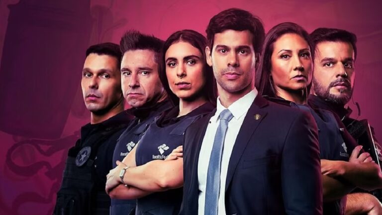 Elenco de série policial com agentes fardados e homem de terno ao centro sobre fundo roxo