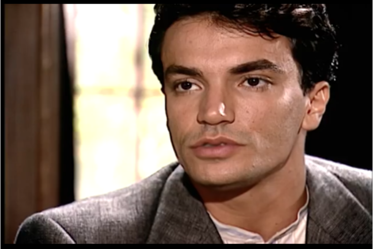 Amadeo paga a Januário para assumir a morte de sua mulher e de Hernandes em Terra Nostra