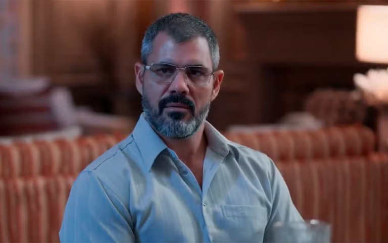 Jorginho descobre a verdade sobre a venda da neta para Samira em Três Graças