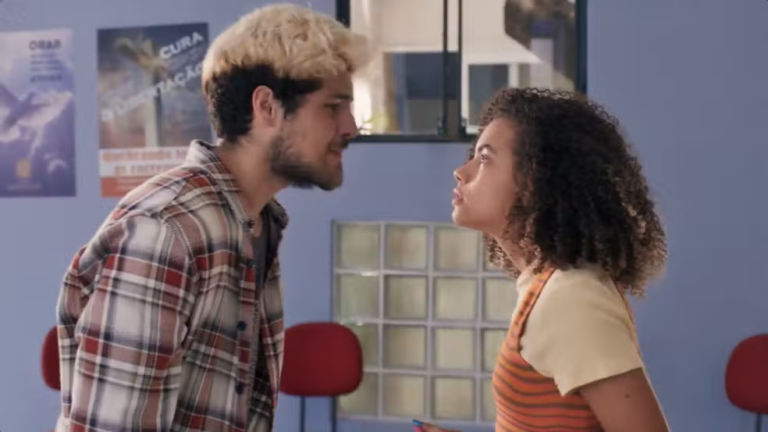 Joélly e Raul resolvem abrir o jogo com sua família em Três Graças