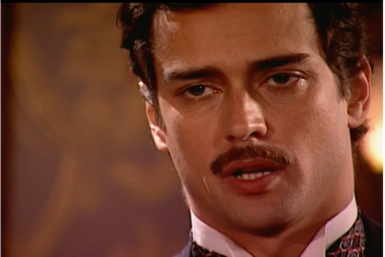 Marco Antônio resolve viajar para Manaus para conhecer o ciclo da borracha em Terra Nostra