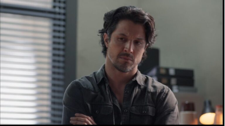 Paulinho recebe uma denúncia anônima sobre o ferro velho em Três Graças