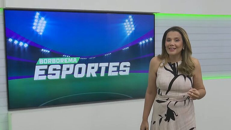 Mulher apresenta programa esportivo em estúdio ao lado de tela com o título Borborema Esportes
