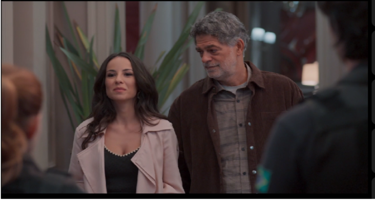 Zenilda se rende aos seus sentimentos em relação a Rogério em Três Graças