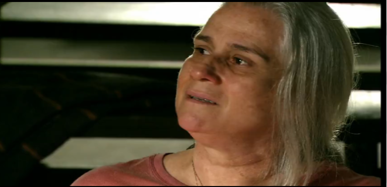 Lucinda fica arrasada após briga com Jorginho em Avenida Brasil