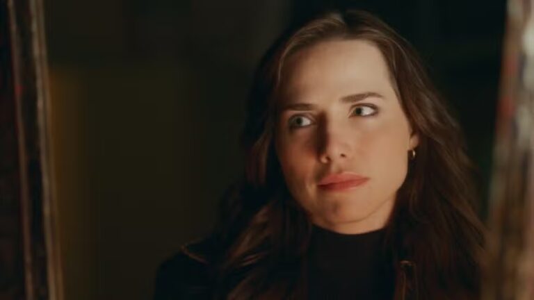 Adriana começa a sua vingança por Ademir em Quem Ama Cuida