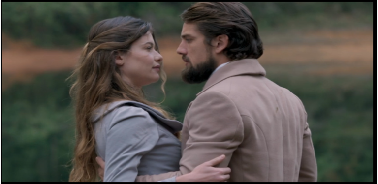 Felipe e Lívia viajam juntos para Bela Rosa em Além do Tempo