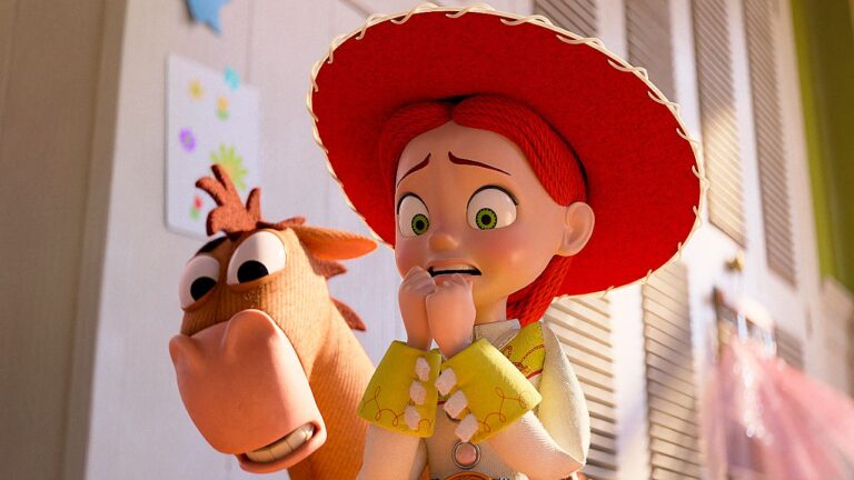 Jessie e Bala no Alvo com expressão assustada em cena da animação Toy Story