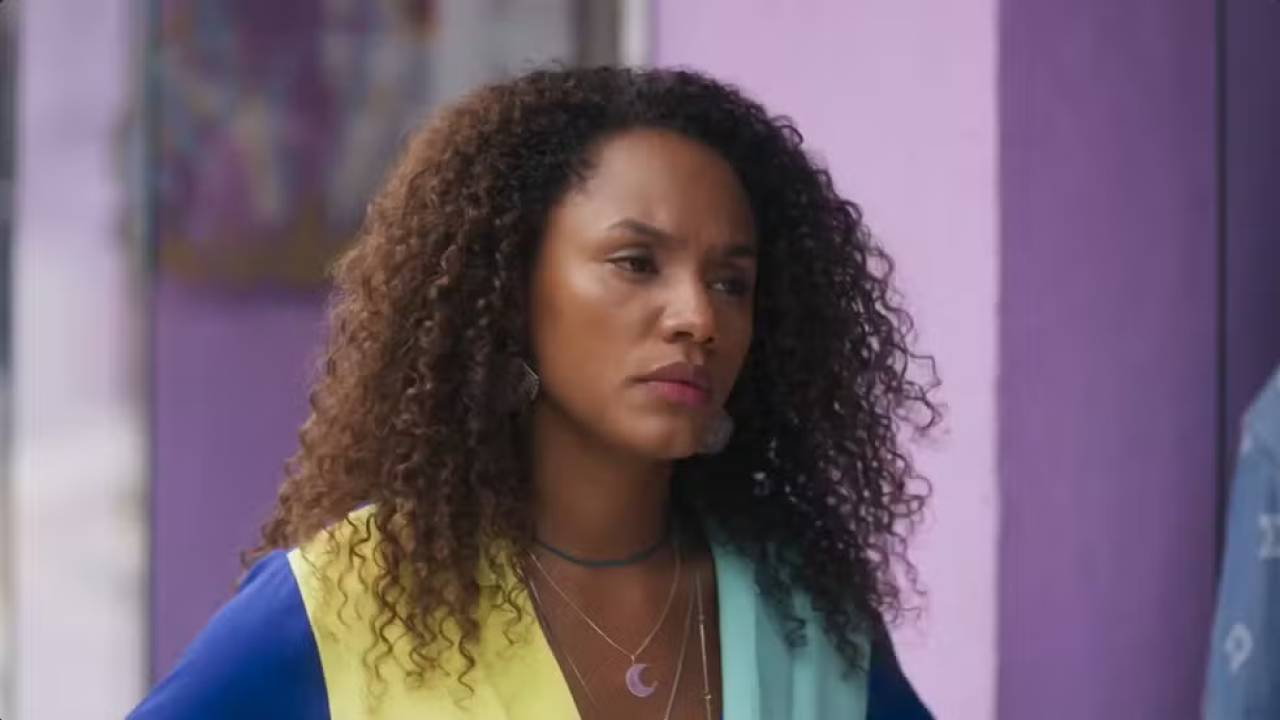 A loja de Madalena passa a ser o primeiro alvo de Cacá em represália ao chá revelação em Volta por Cima