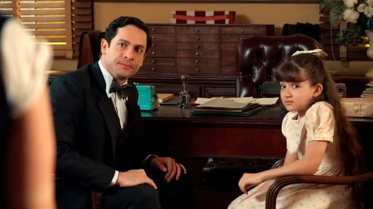 Anabela foge de casa e vai atrás de Celso em Êta Mundo Melhor!