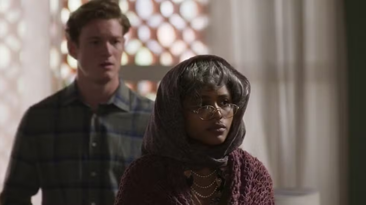 Beto apoia Beatriz na tentativa de ajudar Clarice a fugir da clínica em Garota do Momento