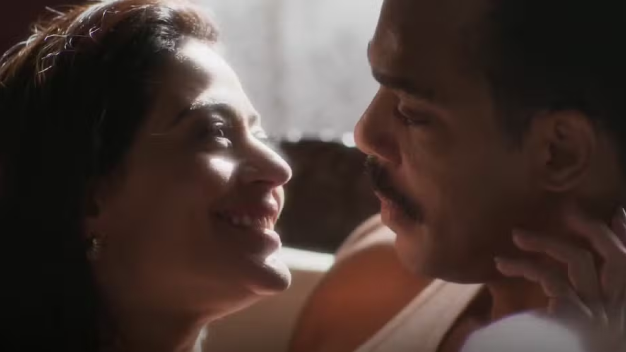 Clarice transa com Gregório na Magnifique em Garota do Momento