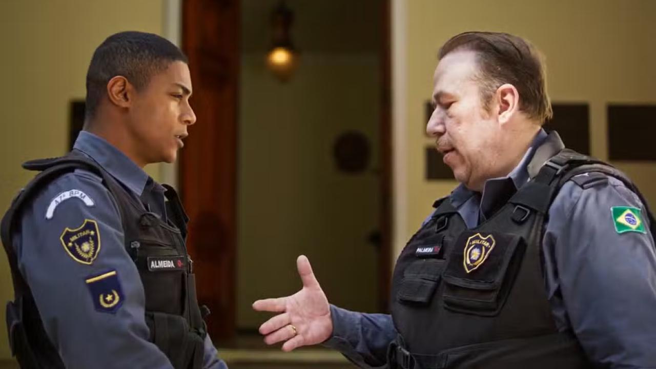 Danilo descobre que seu pai está sendo extorquido por Marlon e Palmeira em Dona de Mim