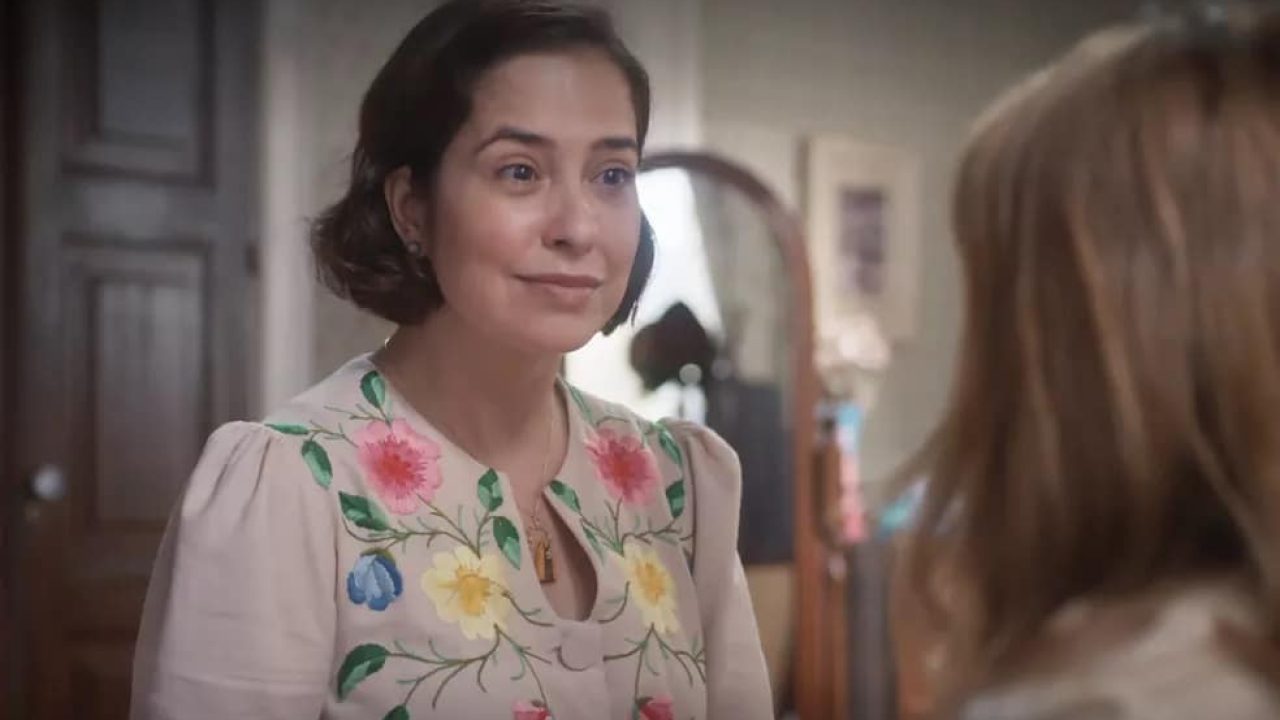 Heloísa alerta Isadora para dar chance ao amor em Além da Ilusão