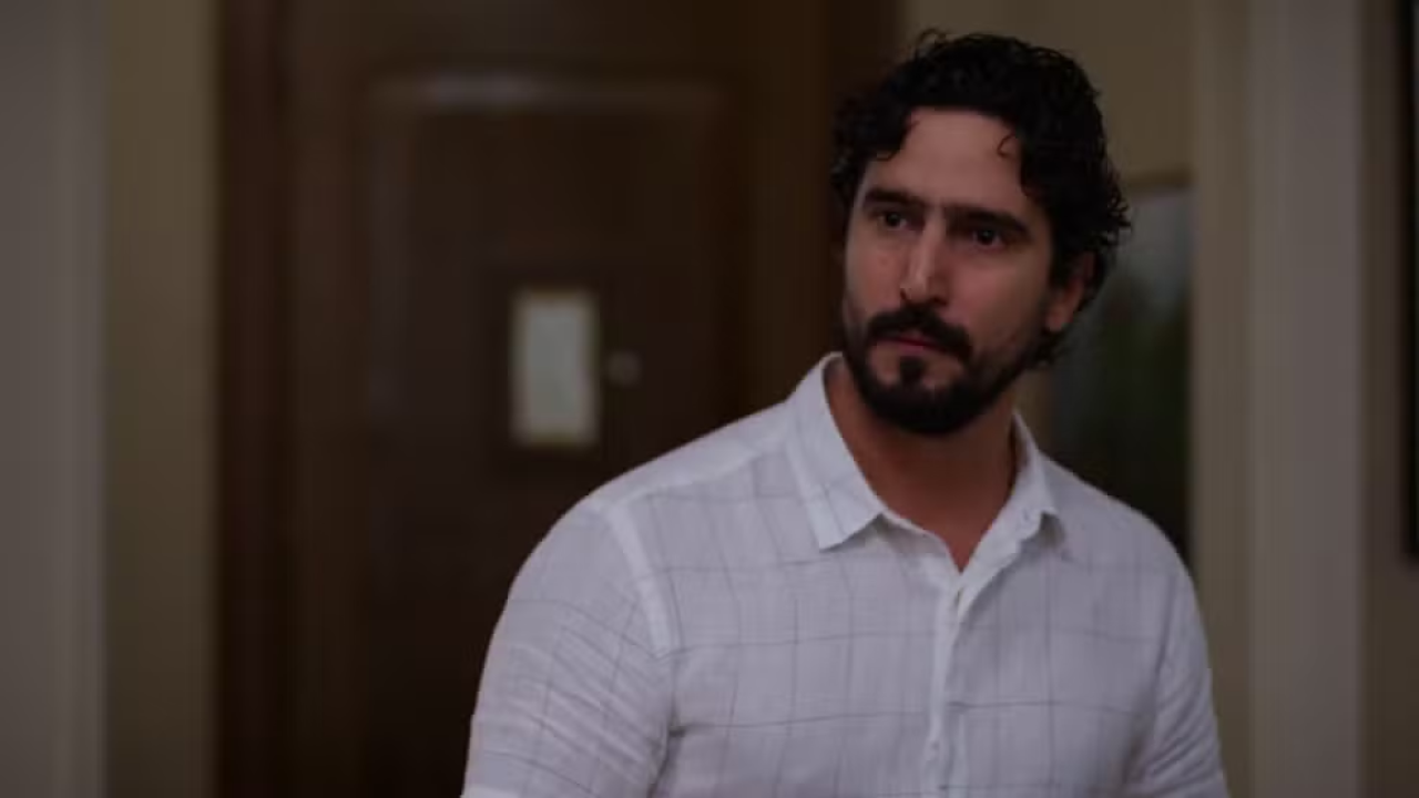 Ivan cansa das acusações infundadas de Raquel em Vale Tudo