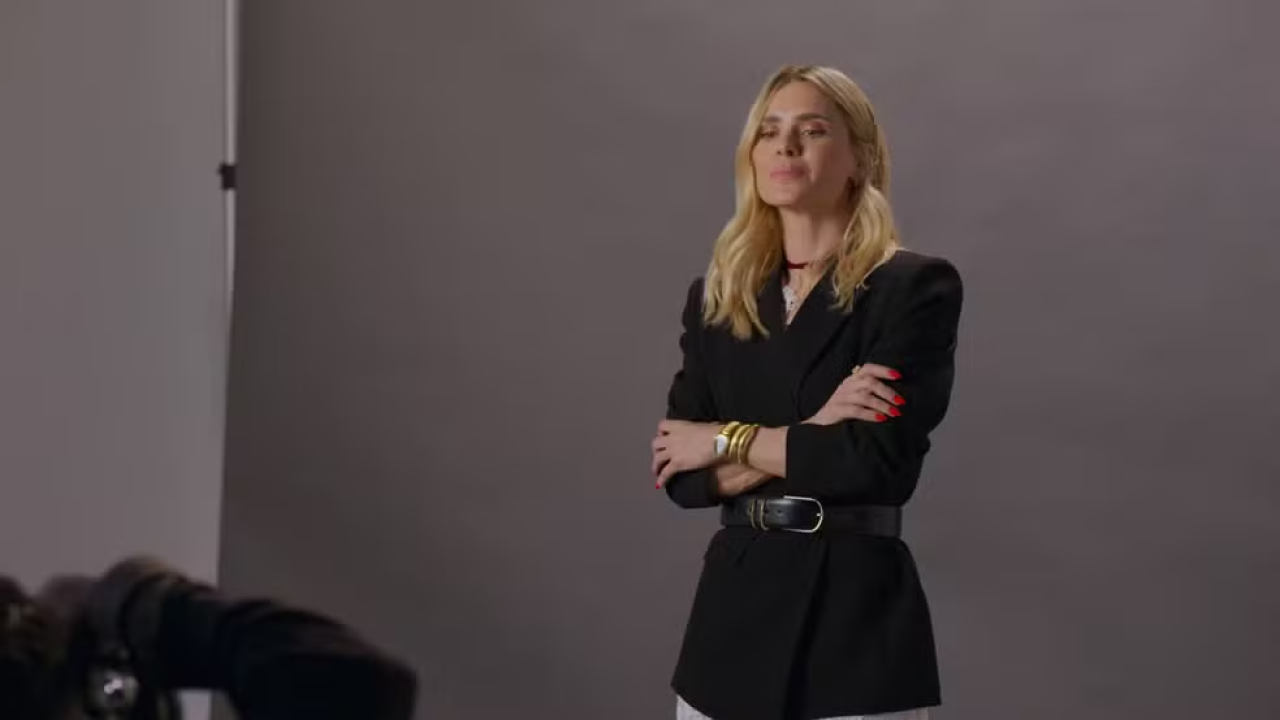 Leila prova a Marco Aurélio que é uma mulher com seu próprio brilho em Vale Tudo