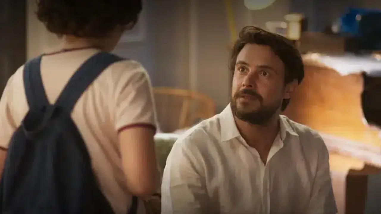 Manduca questiona o desaparecimento do pai por dez anos em Mar do Sertão