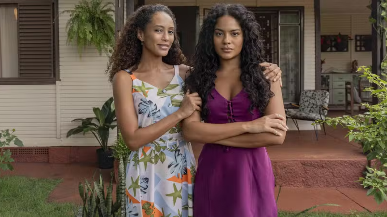 Maria de Fátima cresce revoltada em Foz do Iguaçu por causa de sua pobreza em Vale Tudo