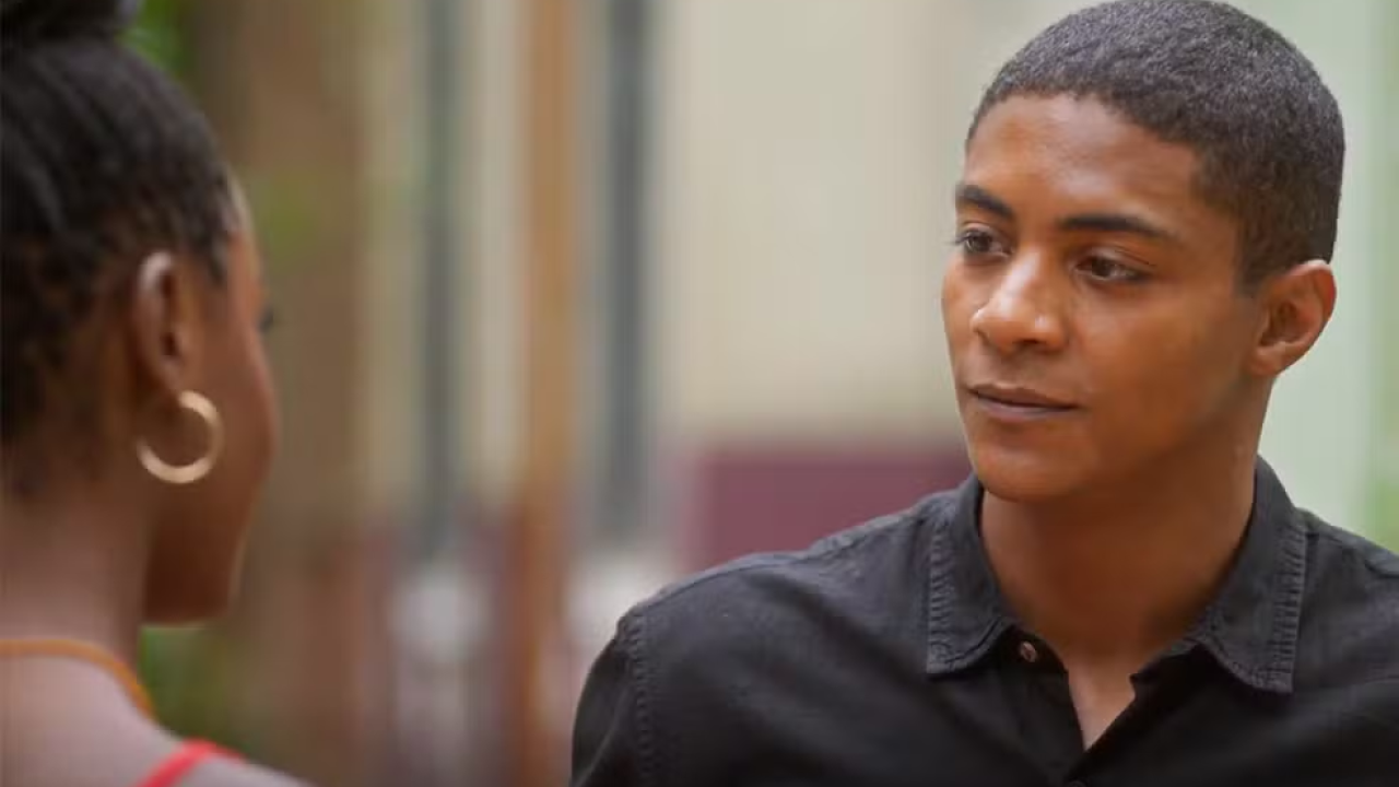 Marlon e Leona relembram os velhos tempos em Dona de Mim