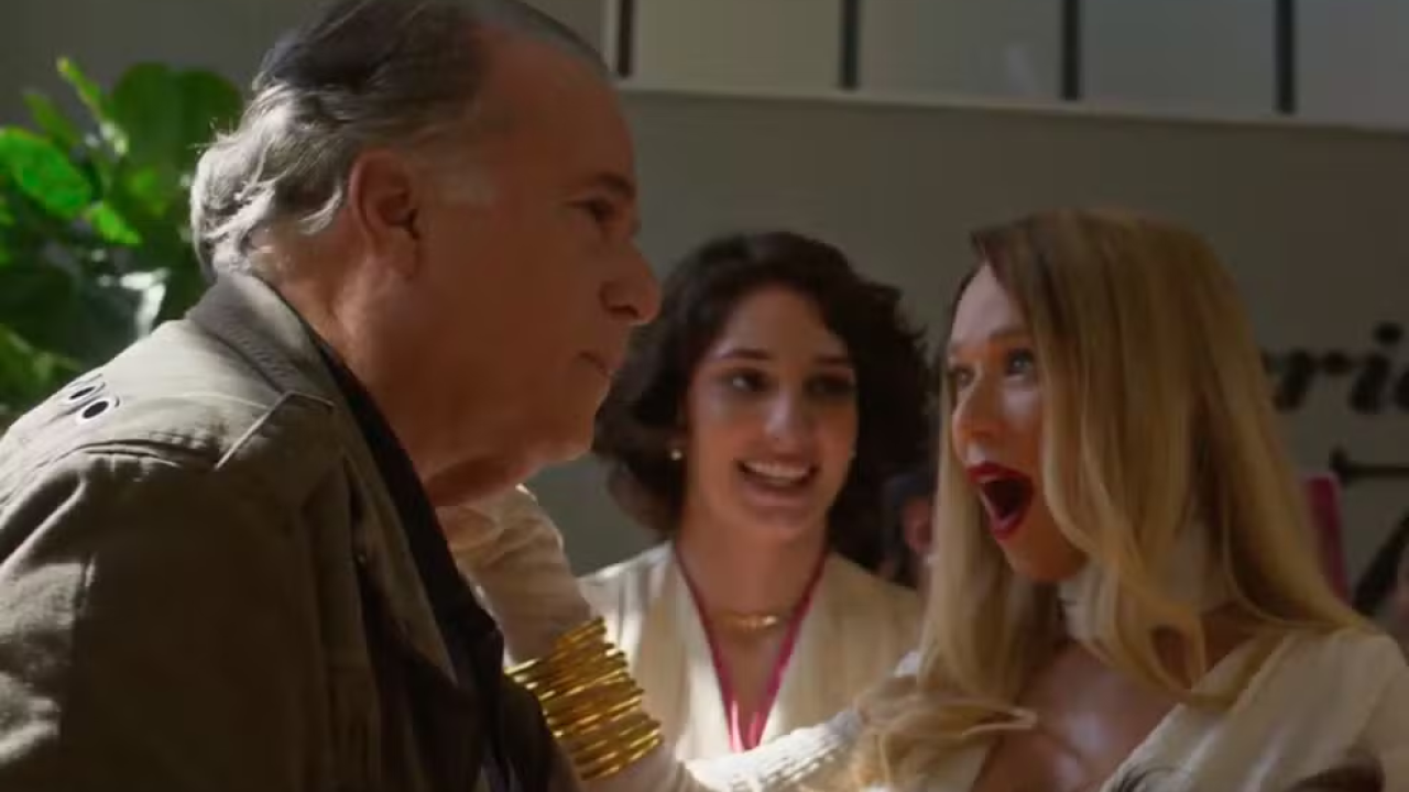 Mirna adora conhecer a fábrica da Boaz em Dona de Mim