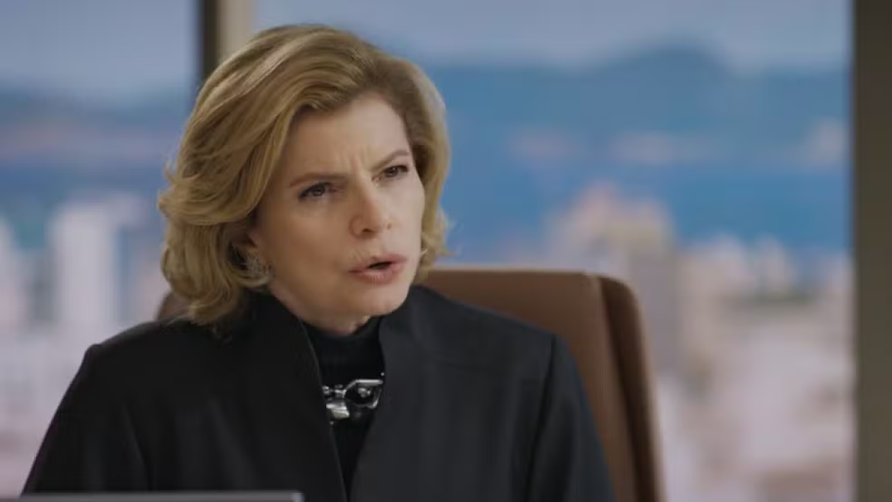 Odete se enfurece com Ivan por causa de Raquel em Vale Tudo